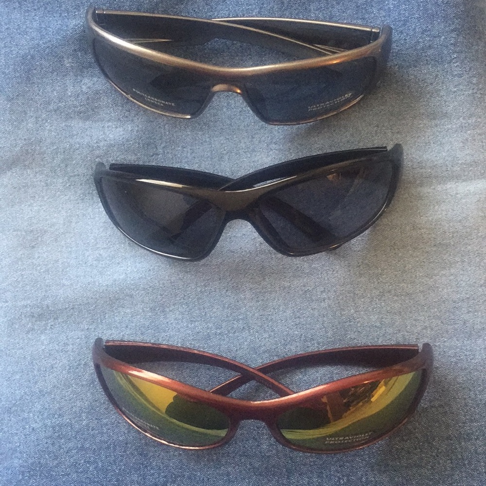 * NWOT * 3 pairs of Sunglasses 🕶 SMOKE FREE HOUSE